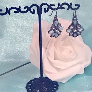 Flower drop earring